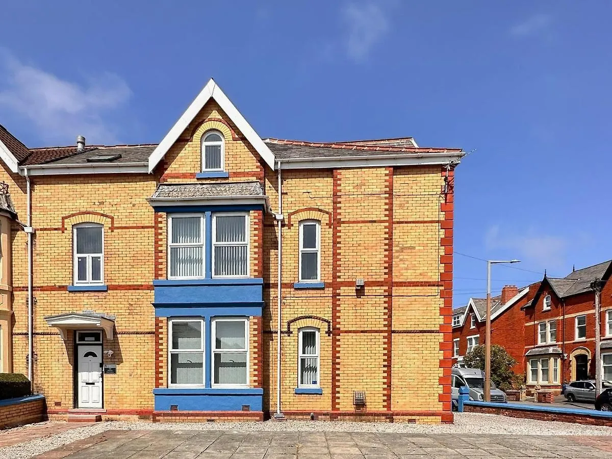 Holiday home Three - Uk43701 Villa Lytham St Annes United Kingdom